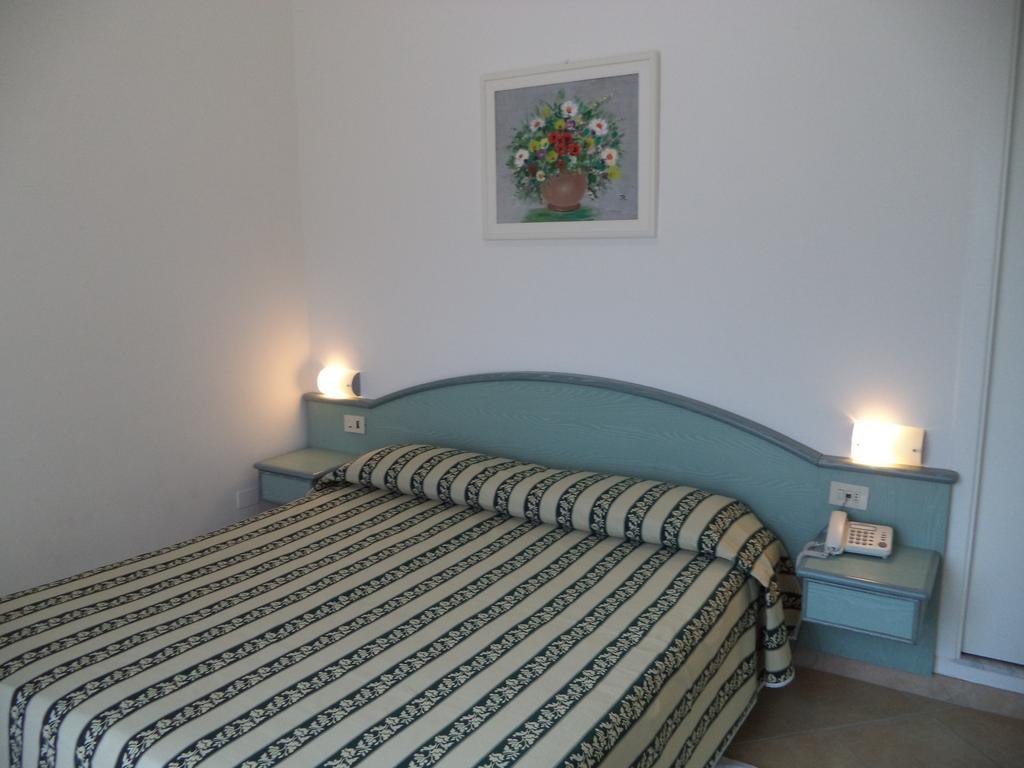 Hotel Miramare Diano Marina Quarto foto